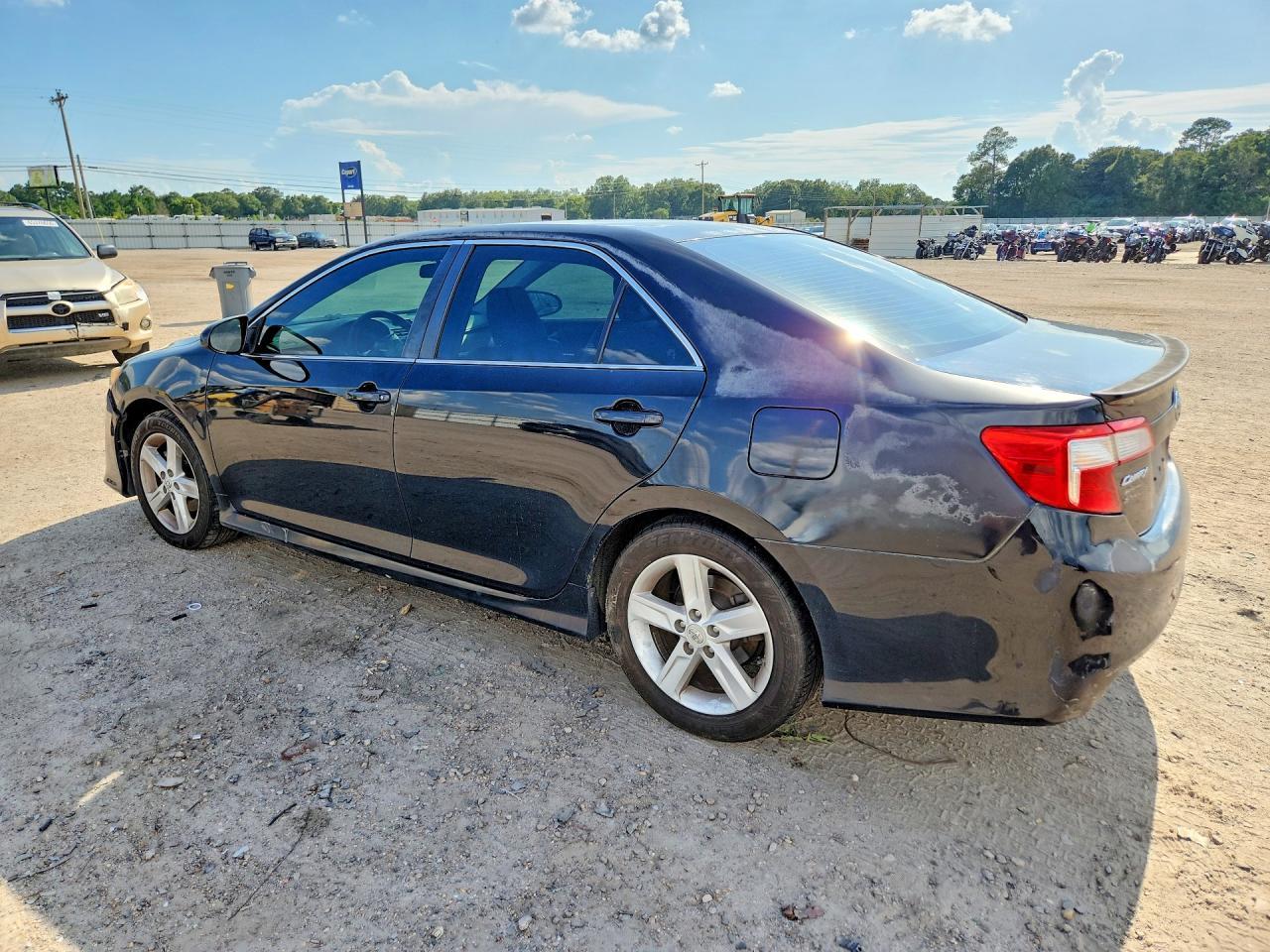 2014 Toyota Camry Se - zdjęcie 2