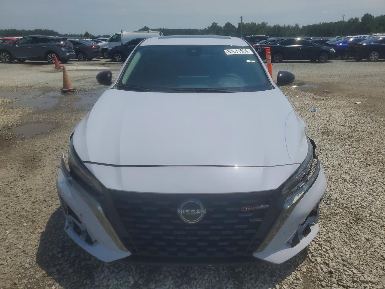 2024 Nissan Altima Sr - zdjęcie 5