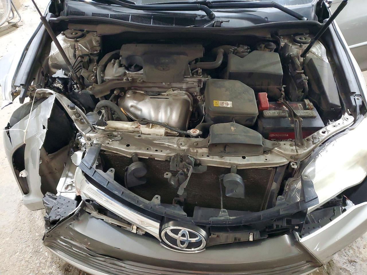 2017 Toyota Camry Le - zdjęcie 11