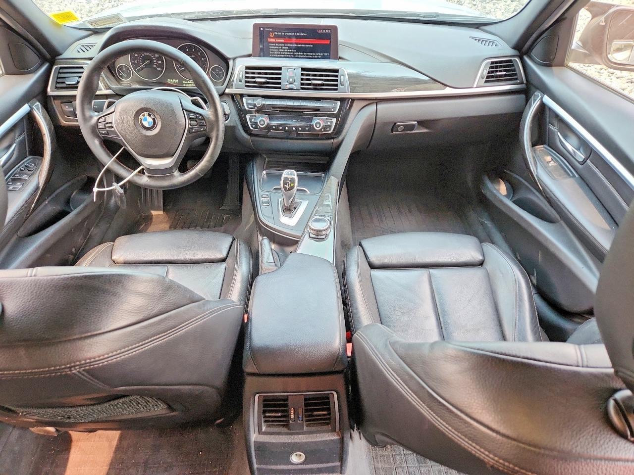2018 BMW Seria 3 330i - zdjęcie 8
