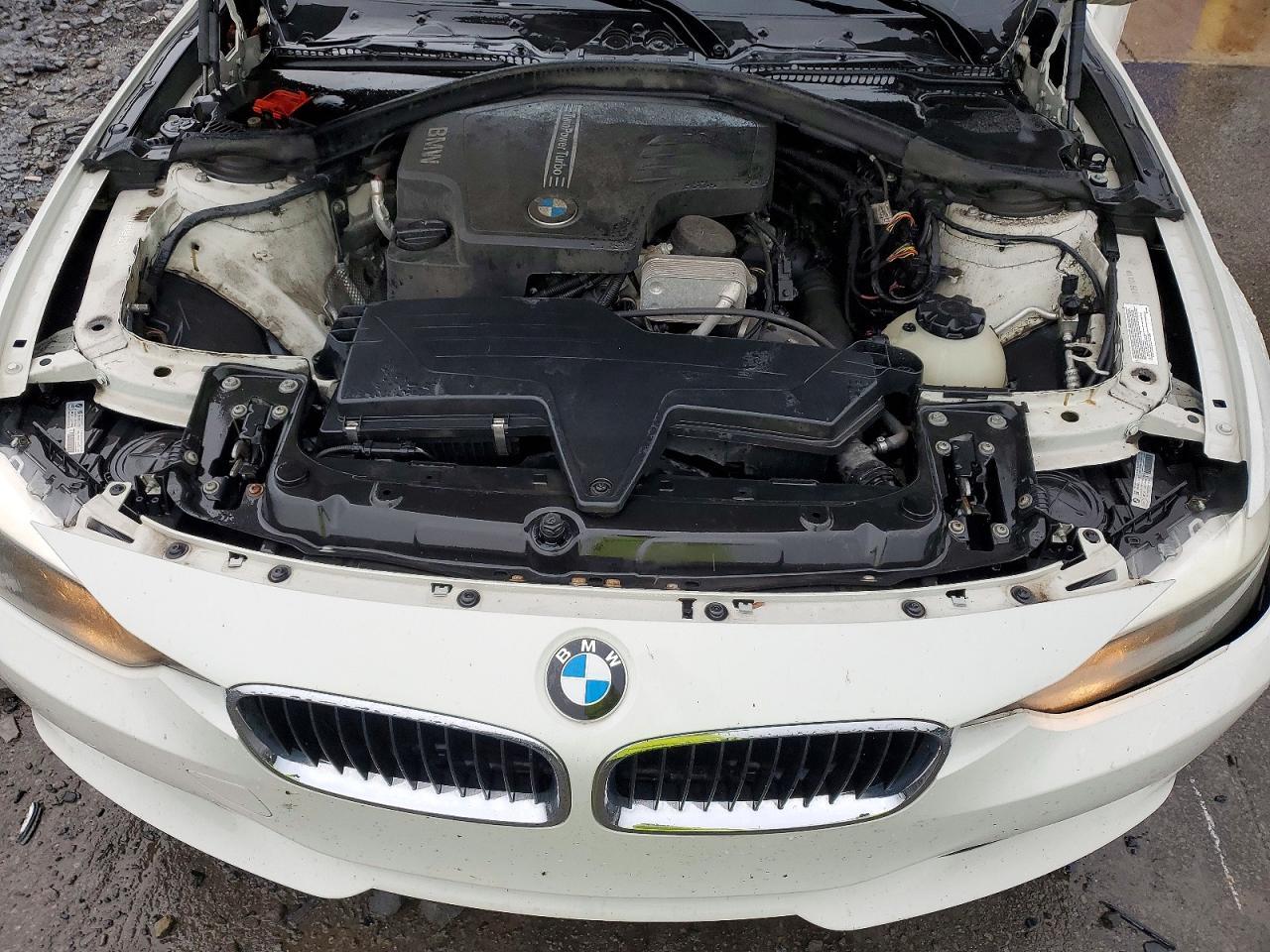 2013 BMW Seria 3 328i - zdjęcie 11