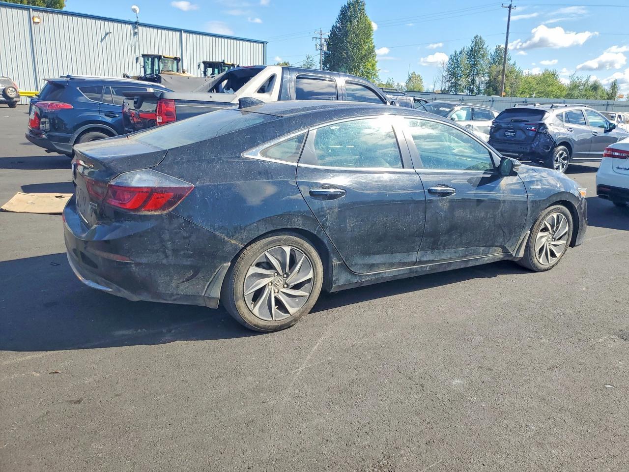 2019 Honda Insight Touring - zdjęcie 3