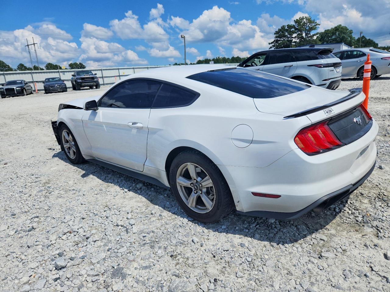 2018 Ford Mustang - zdjęcie 2