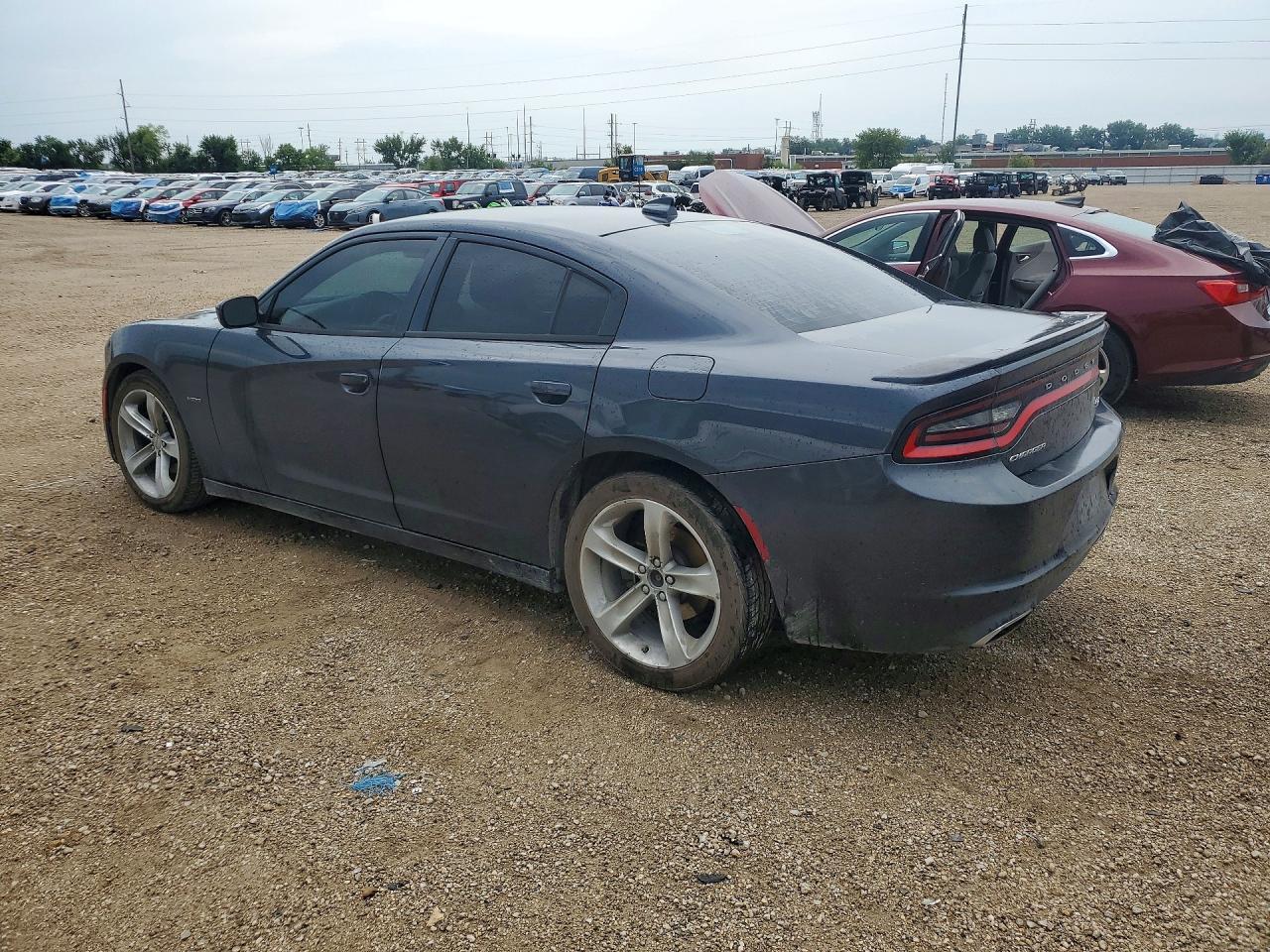 2016 Dodge Charger R/T - zdjęcie 2