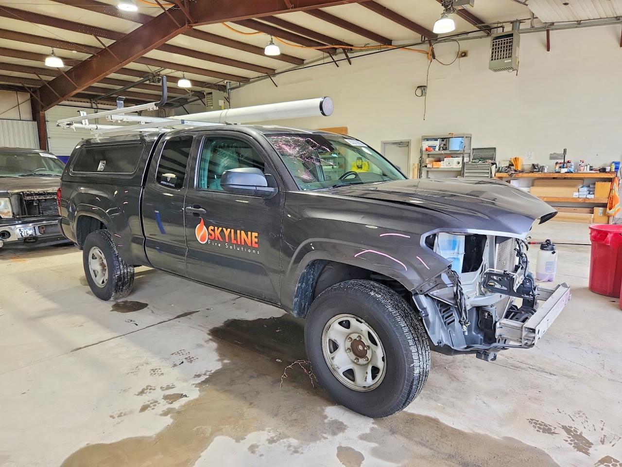2022 Toyota Tacoma Sr - zdjęcie 4