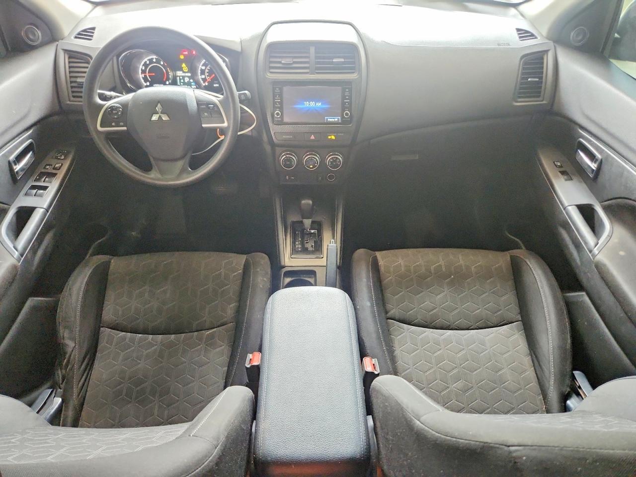 2021 Mitsubishi Outlander Sport Es - zdjęcie 8