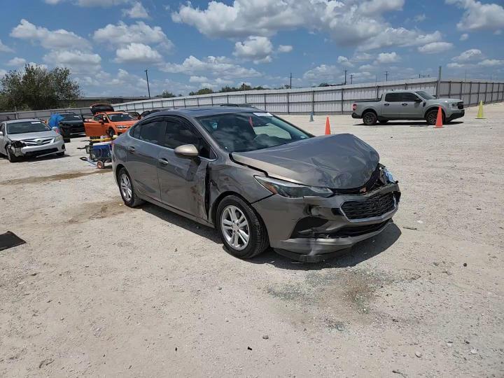 2018 Chevrolet Cruze Lt - zdjęcie 13