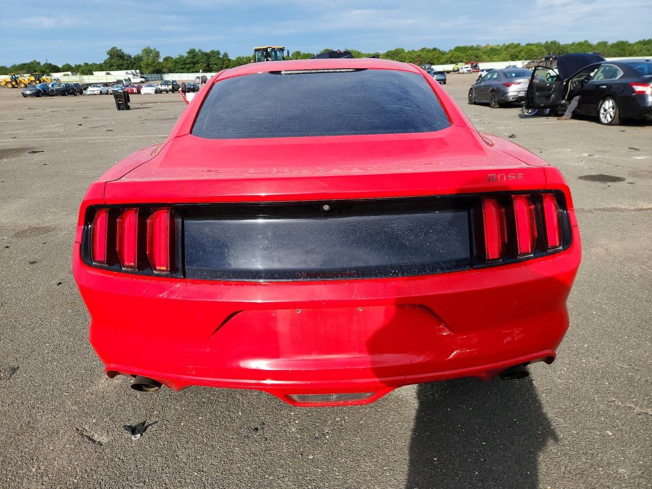 2017 Ford Mustang V6 Coupe - zdjęcie 6