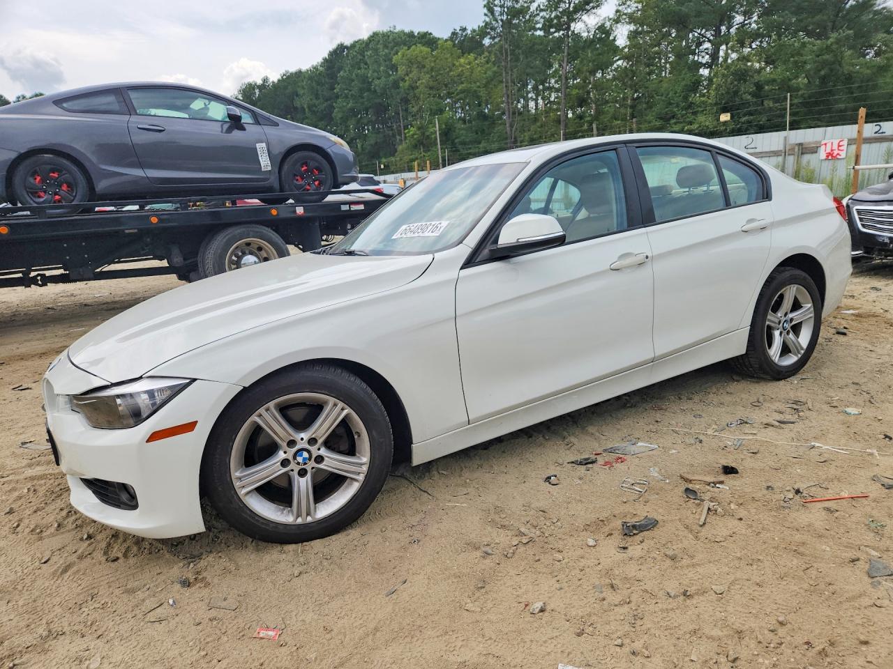 2013 BMW Seria 3 328i - zdjęcie główne