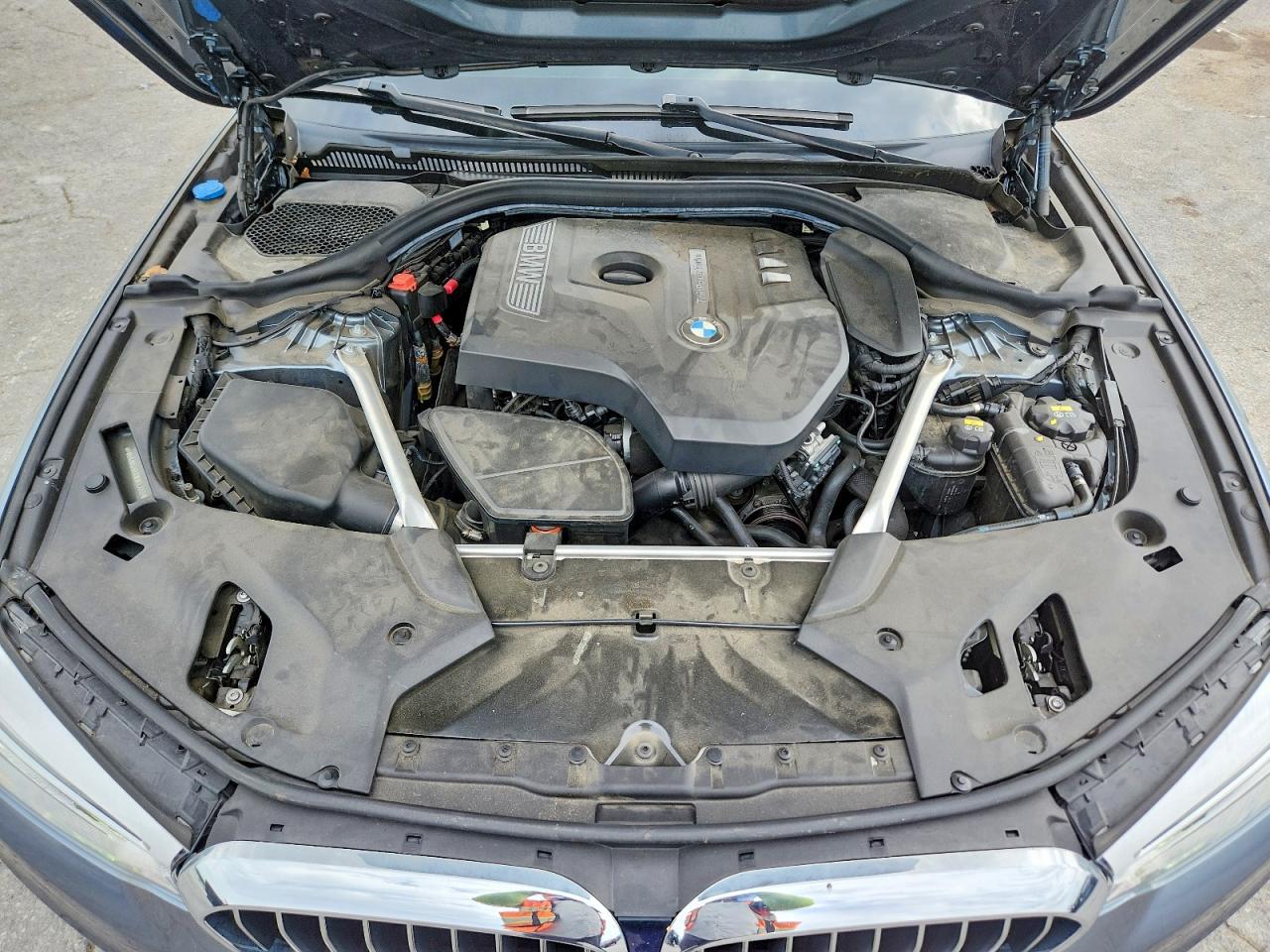 2019 BMW 530 I - zdjęcie 11