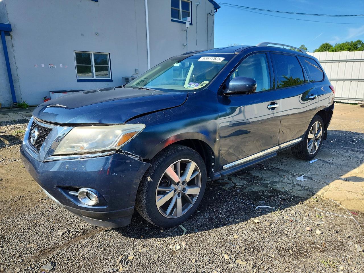2014 Nissan Pathfinder Platinum - zdjęcie główne