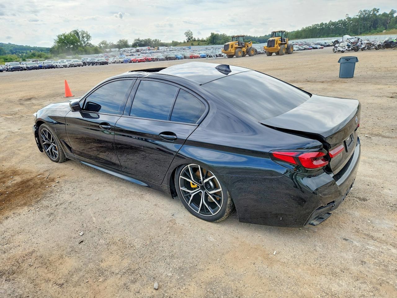 2022 BMW Seria 5 540i - zdjęcie 2