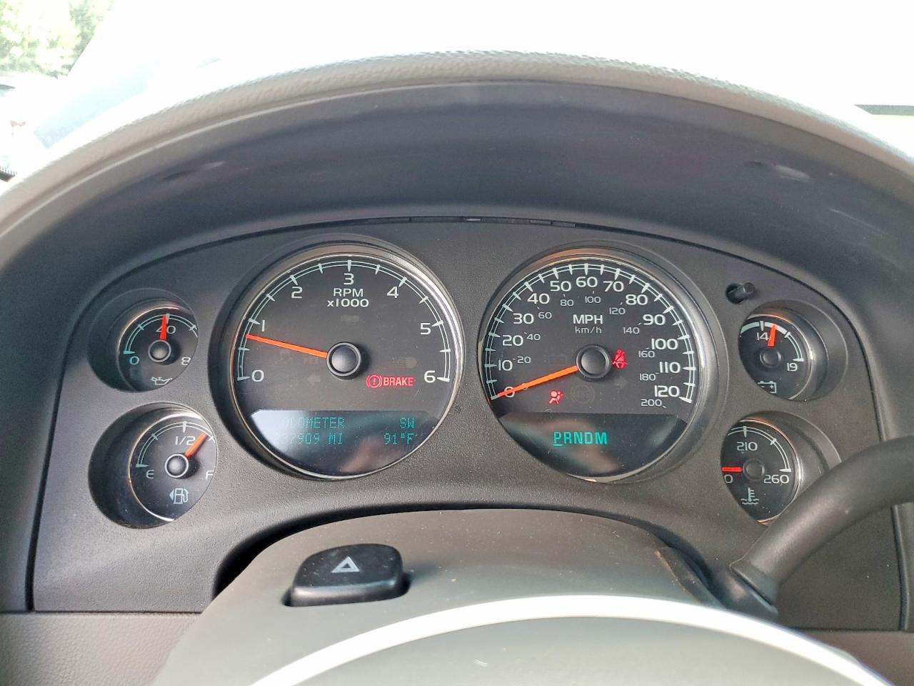 2013 Chevrolet Tahoe C1500 Lt - zdjęcie 9