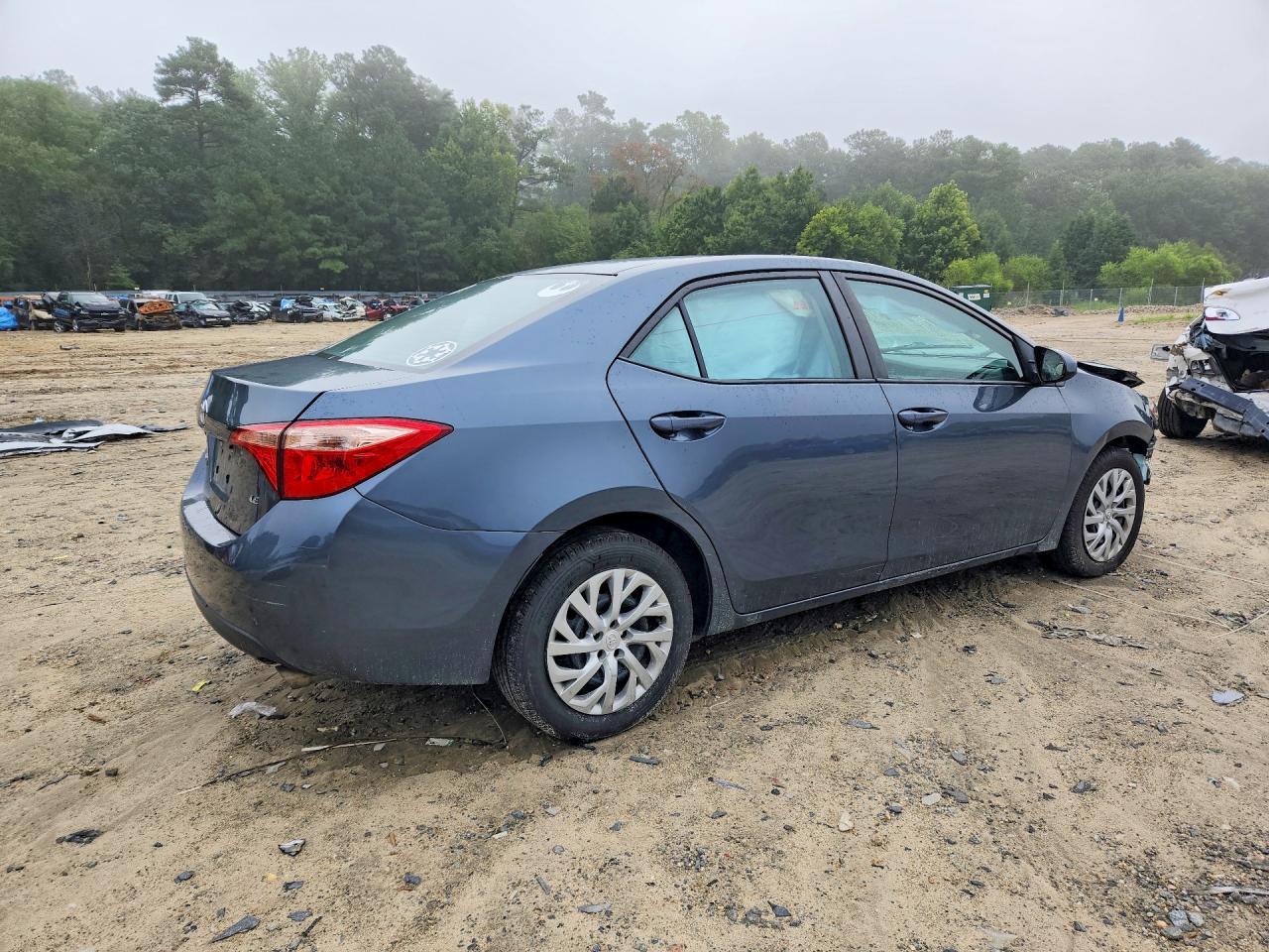 2019 Toyota Corolla Le - zdjęcie 3