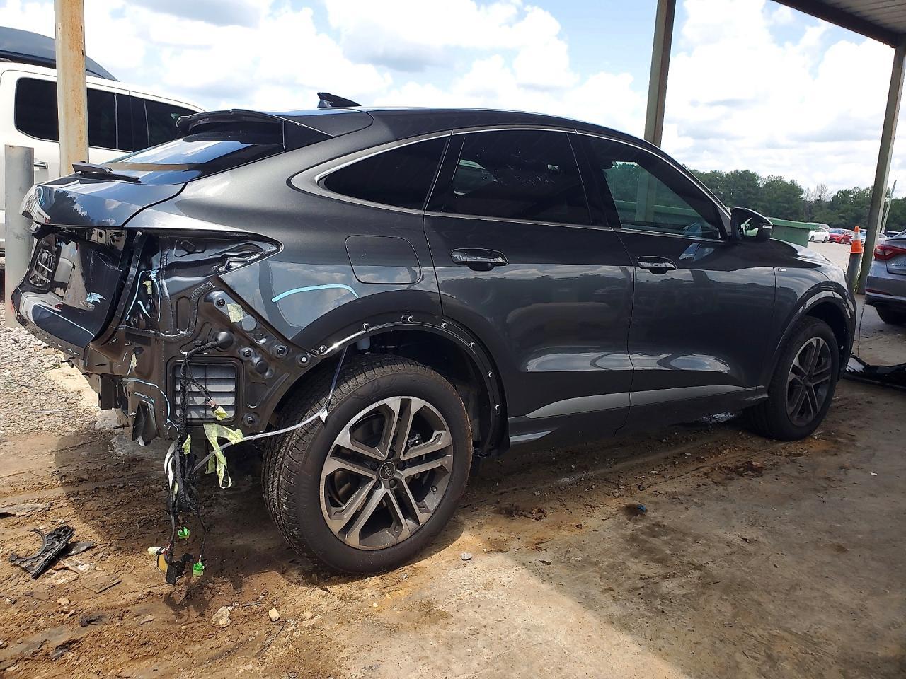 Audi SQ5 - zdjęcie 3