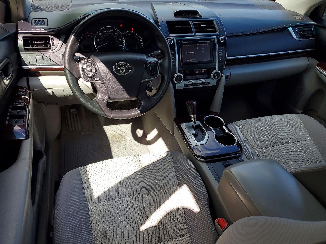 2014 Toyota Camry Xle - zdjęcie 8