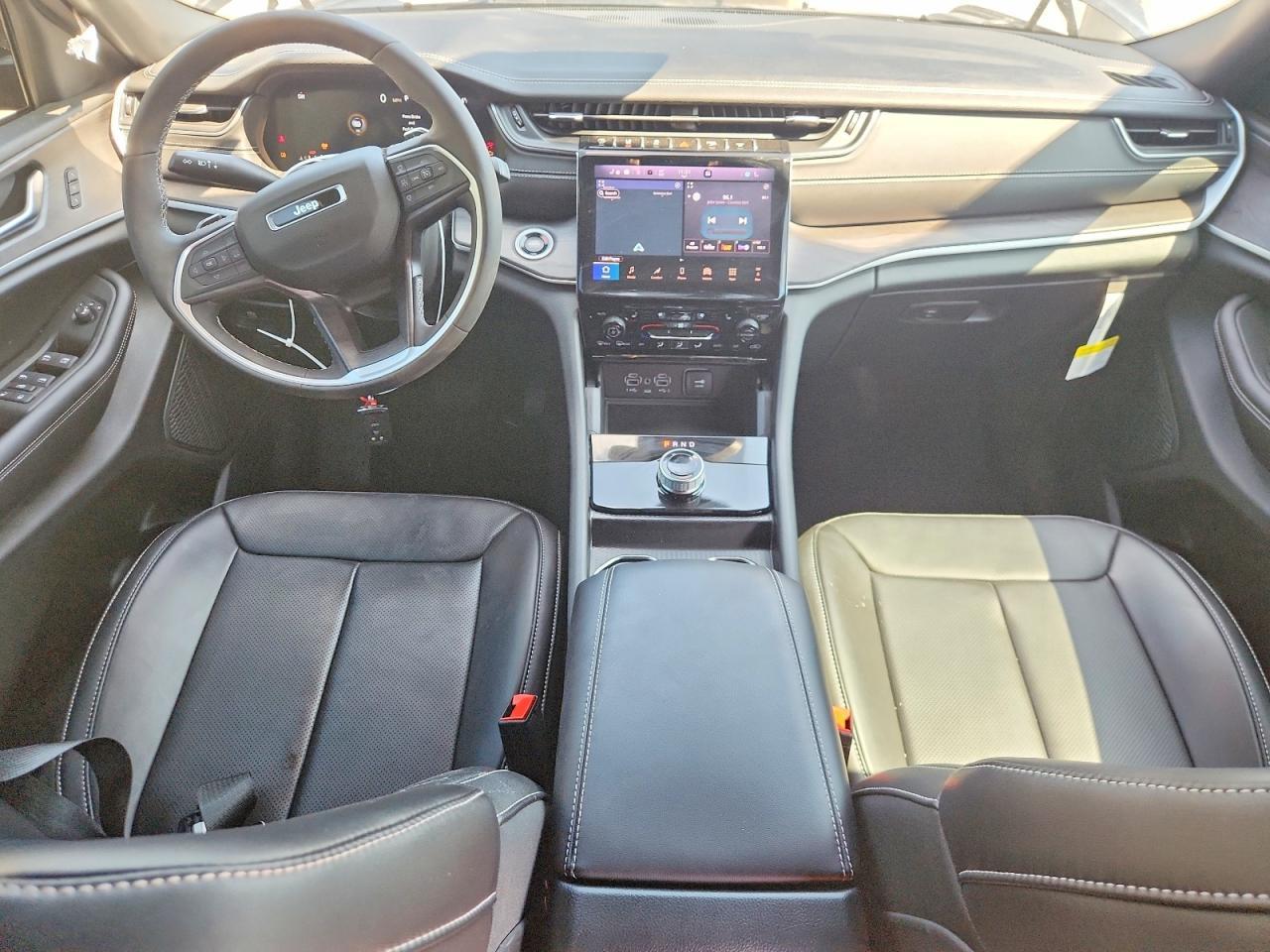 2025 Jeep Grand Cherokee L Limited - zdjęcie 8
