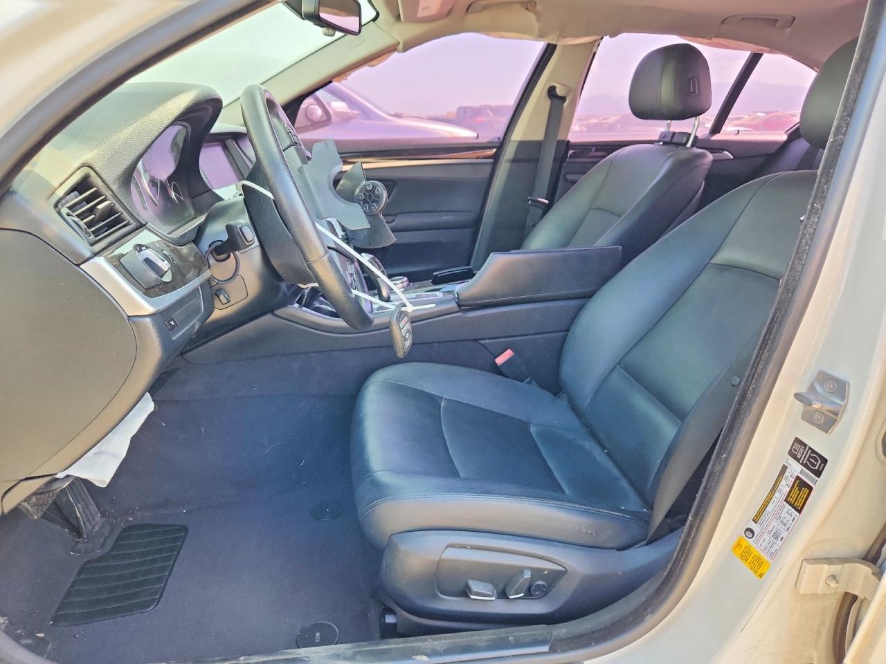 2014 BMW 528 I - zdjęcie 7