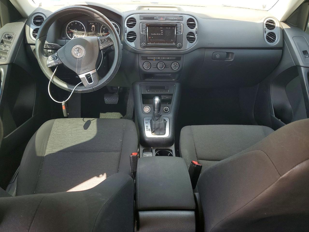 2017 Volkswagen Tiguan S - zdjęcie 8