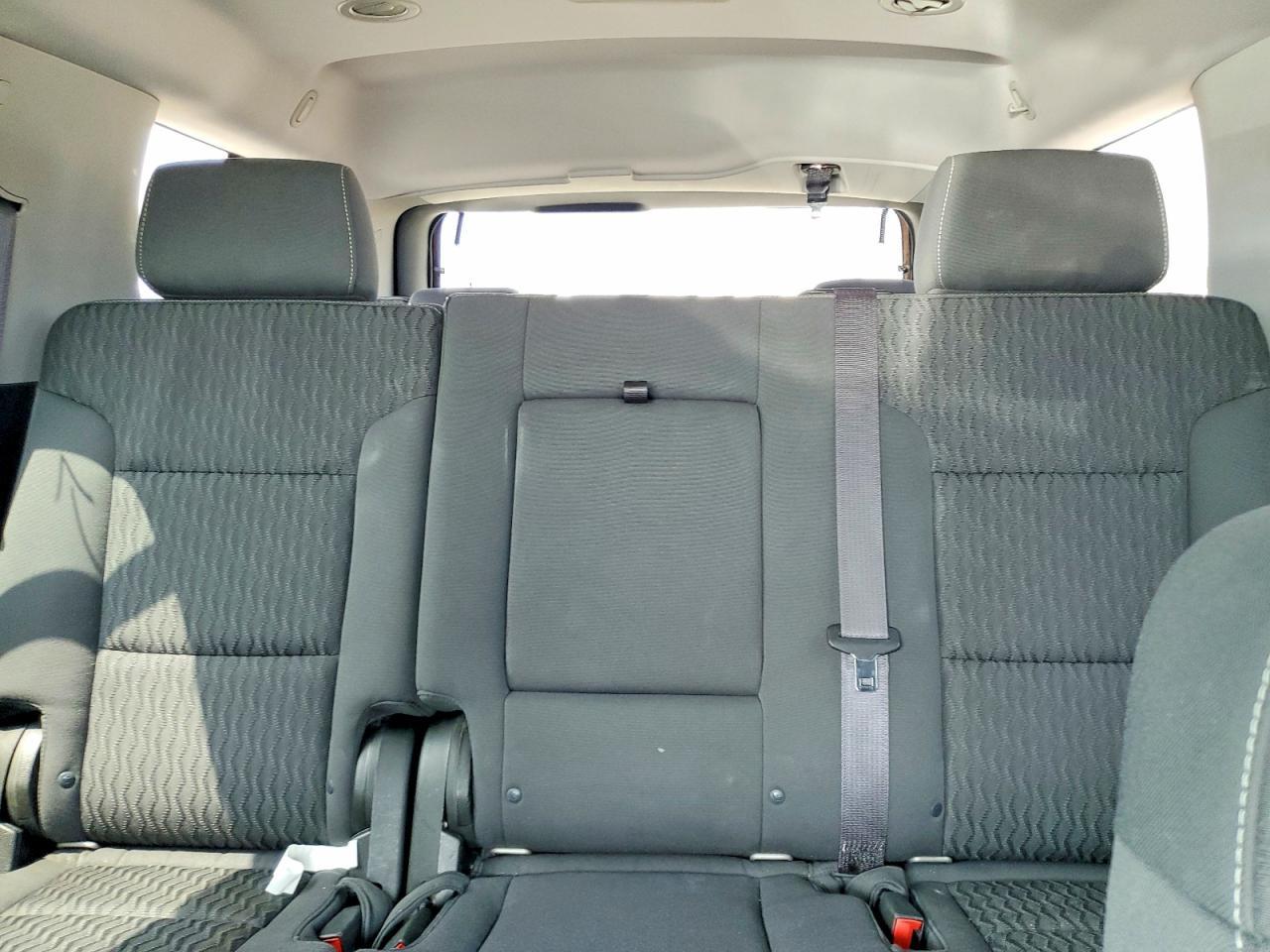 2015 Chevrolet Tahoe C1500 Ls - zdjęcie 10