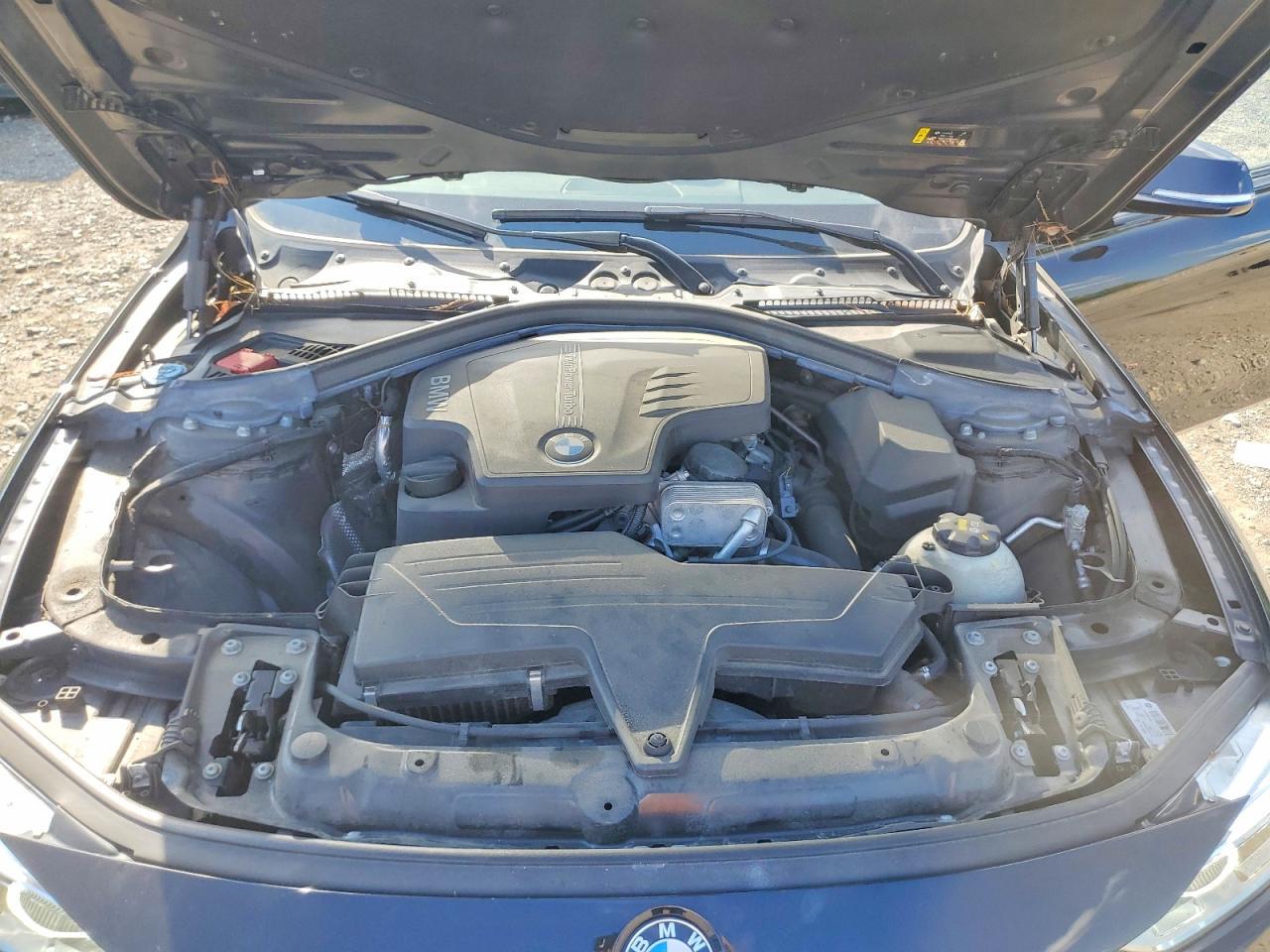 2017 BMW Seria 3 320i - zdjęcie 11