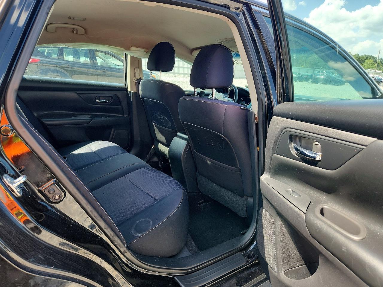 2017 Nissan Altima 2.5 S - zdjęcie 10