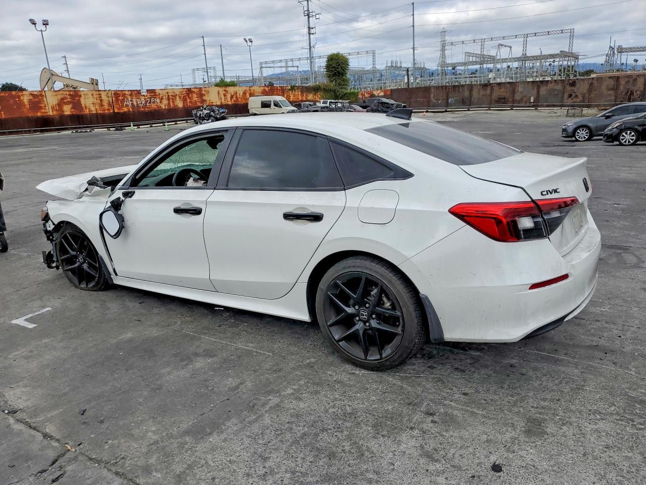 2022 Honda Civic Sport - zdjęcie 2