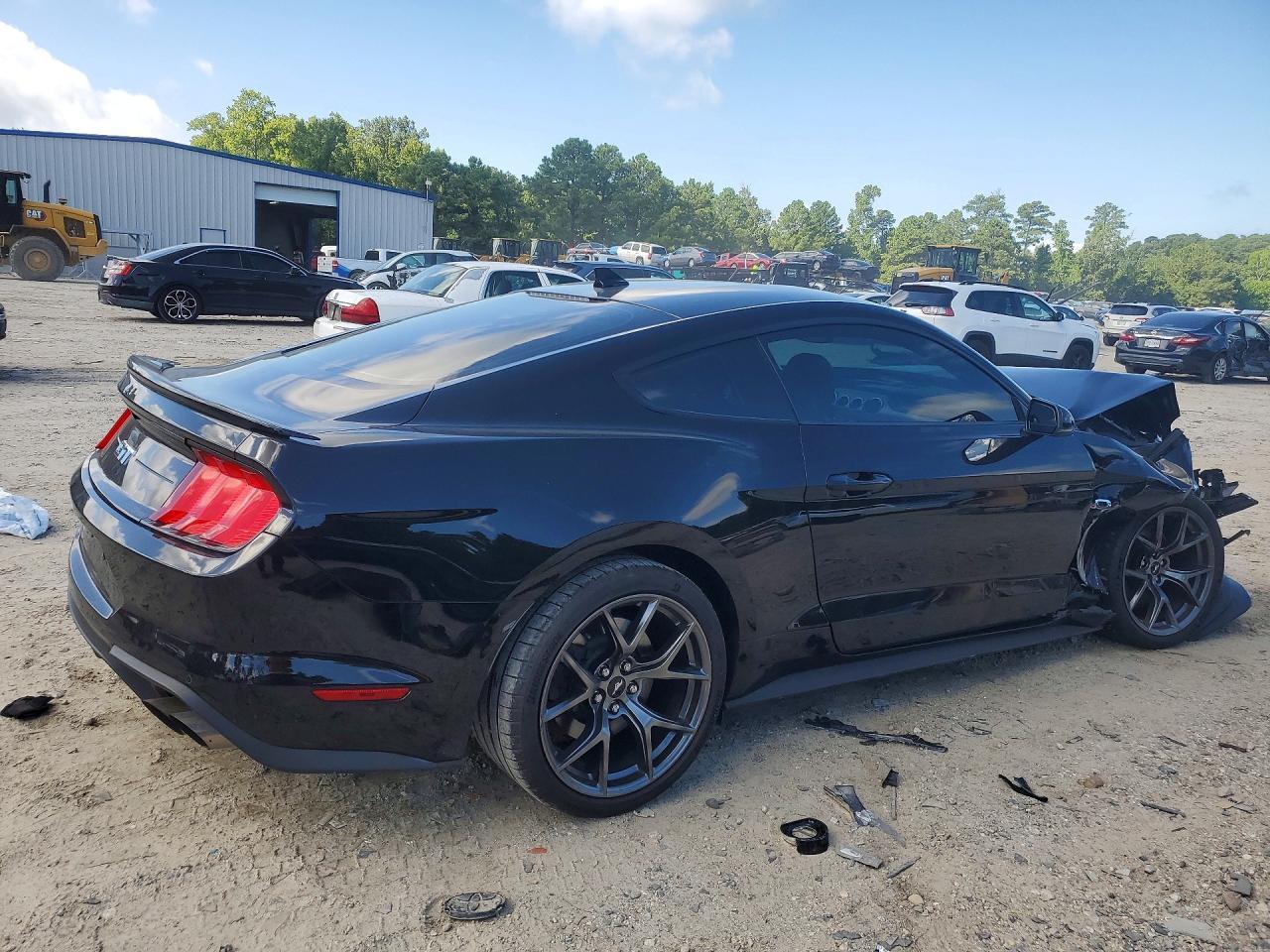 2020 Ford Mustang Gt - zdjęcie 3