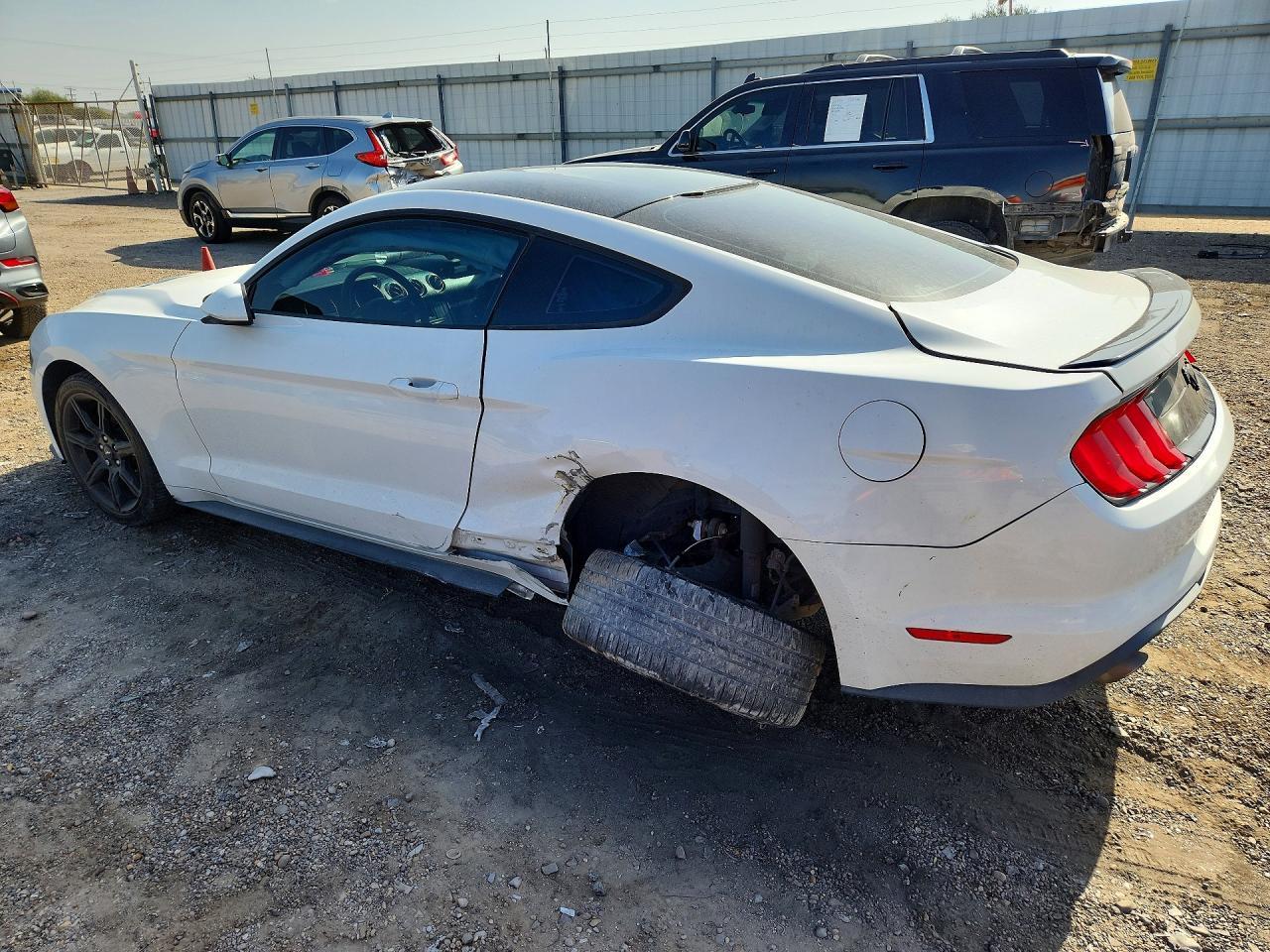 2018 Ford Mustang - zdjęcie 2