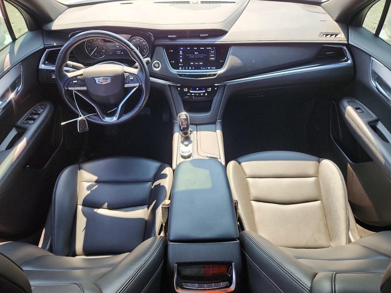 2023 Cadillac Xt6 Luxury - zdjęcie 8