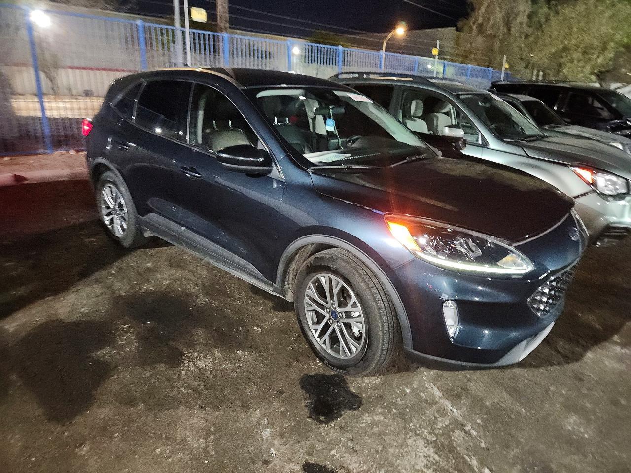 2022 Ford Escape Sel - zdjęcie 4