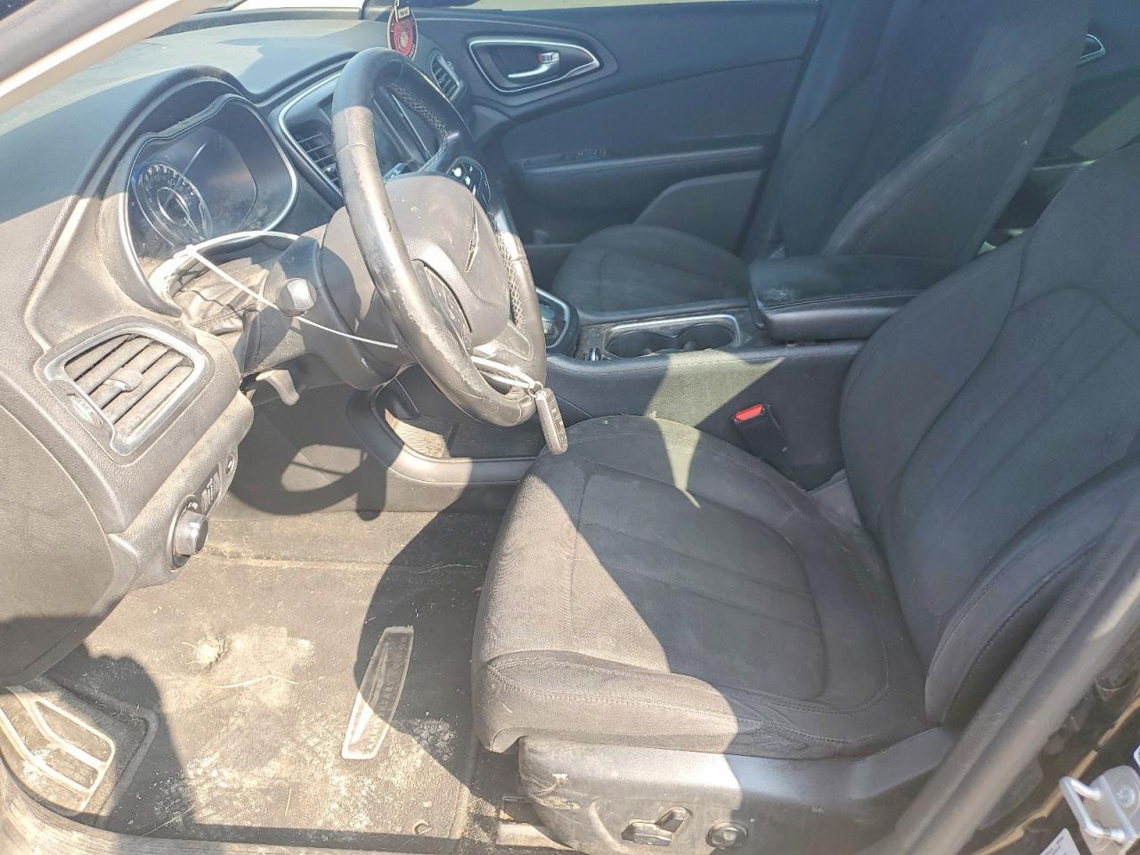 2016 Chrysler 200 Limited - zdjęcie 7