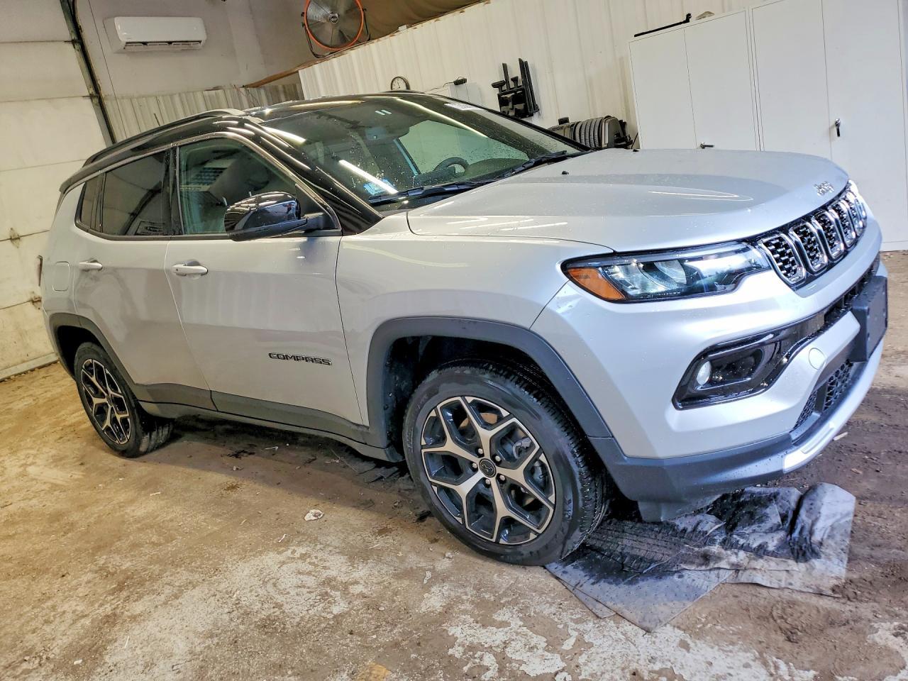 2025 Jeep Compass Limited - zdjęcie 4