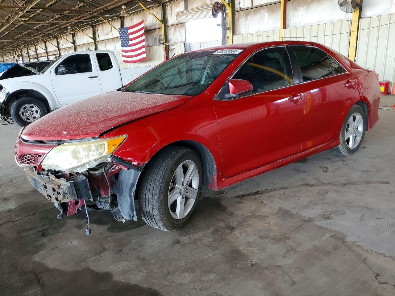 2014 Toyota Camry Se - zdjęcie główne