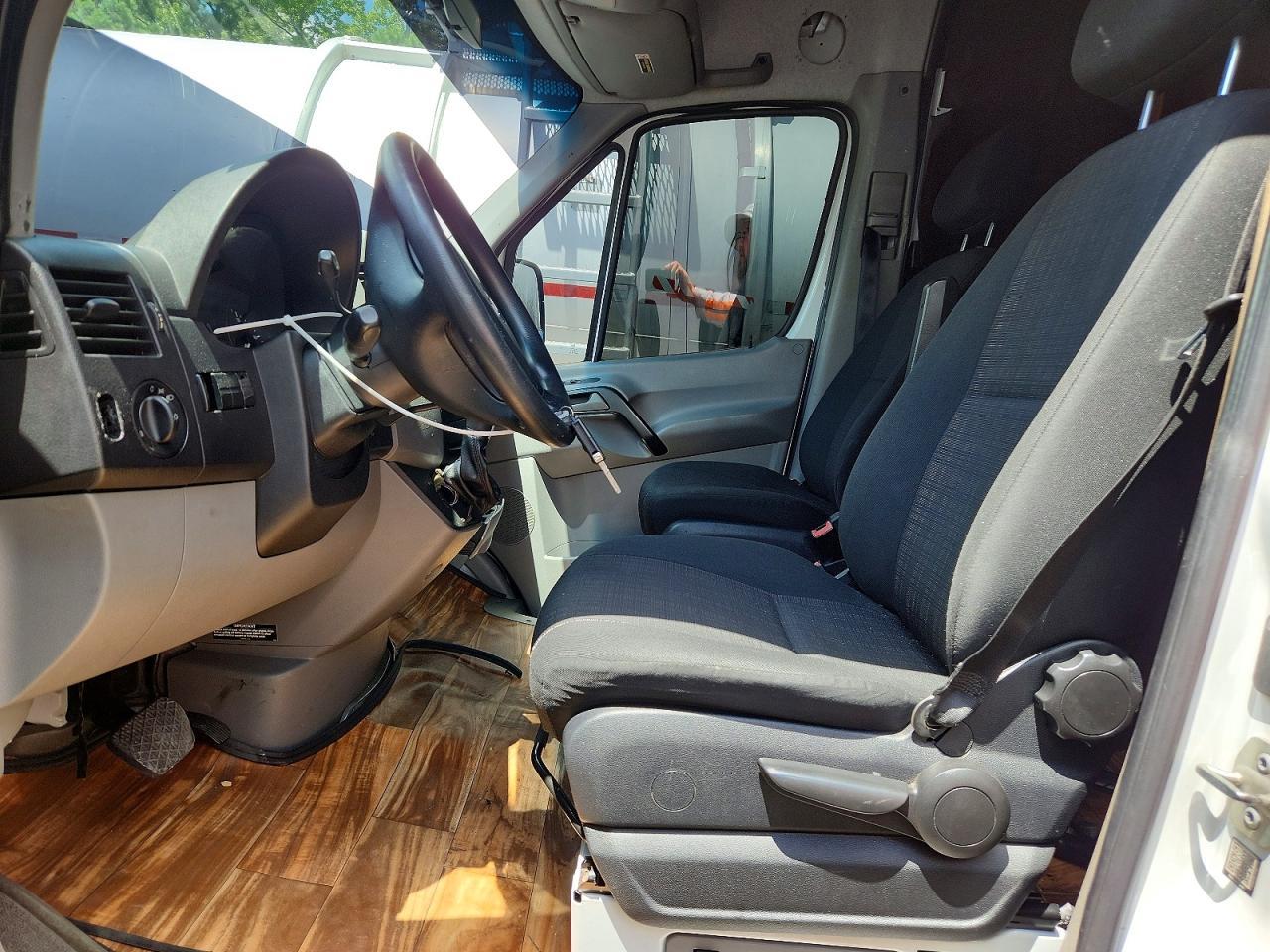 2015 Mercedes-Benz Sprinter 2500 - zdjęcie 7