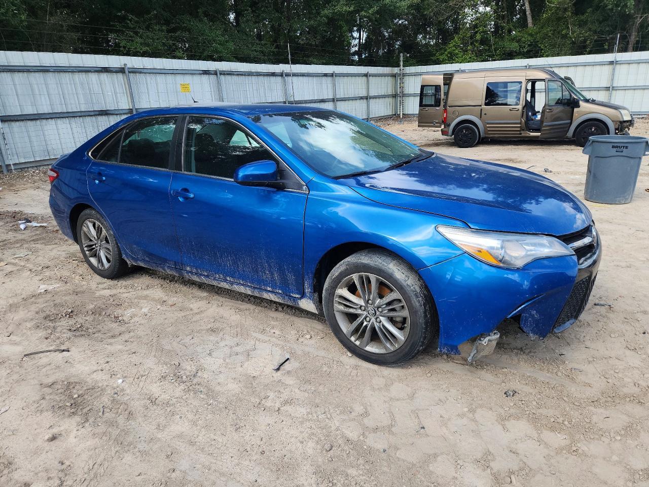 2017 Toyota Camry Se - zdjęcie 4