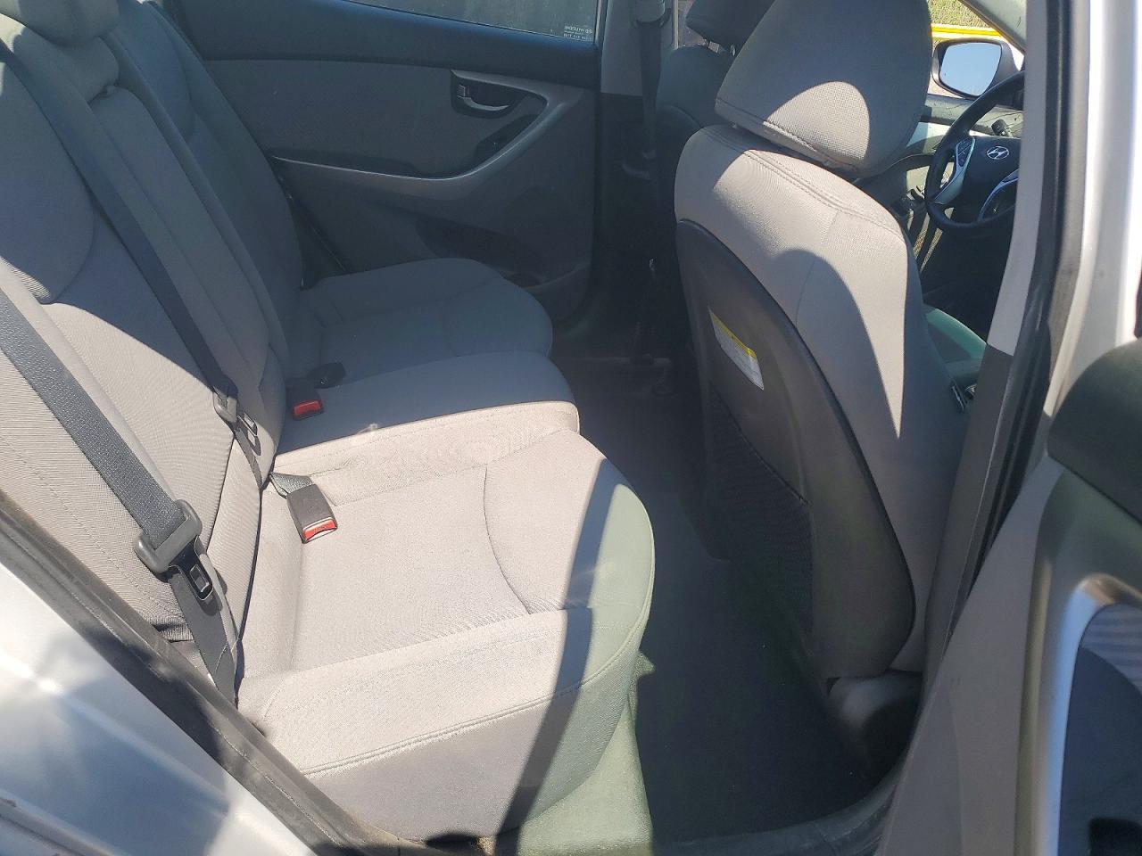 2013 Hyundai Elantra Gls - zdjęcie 10