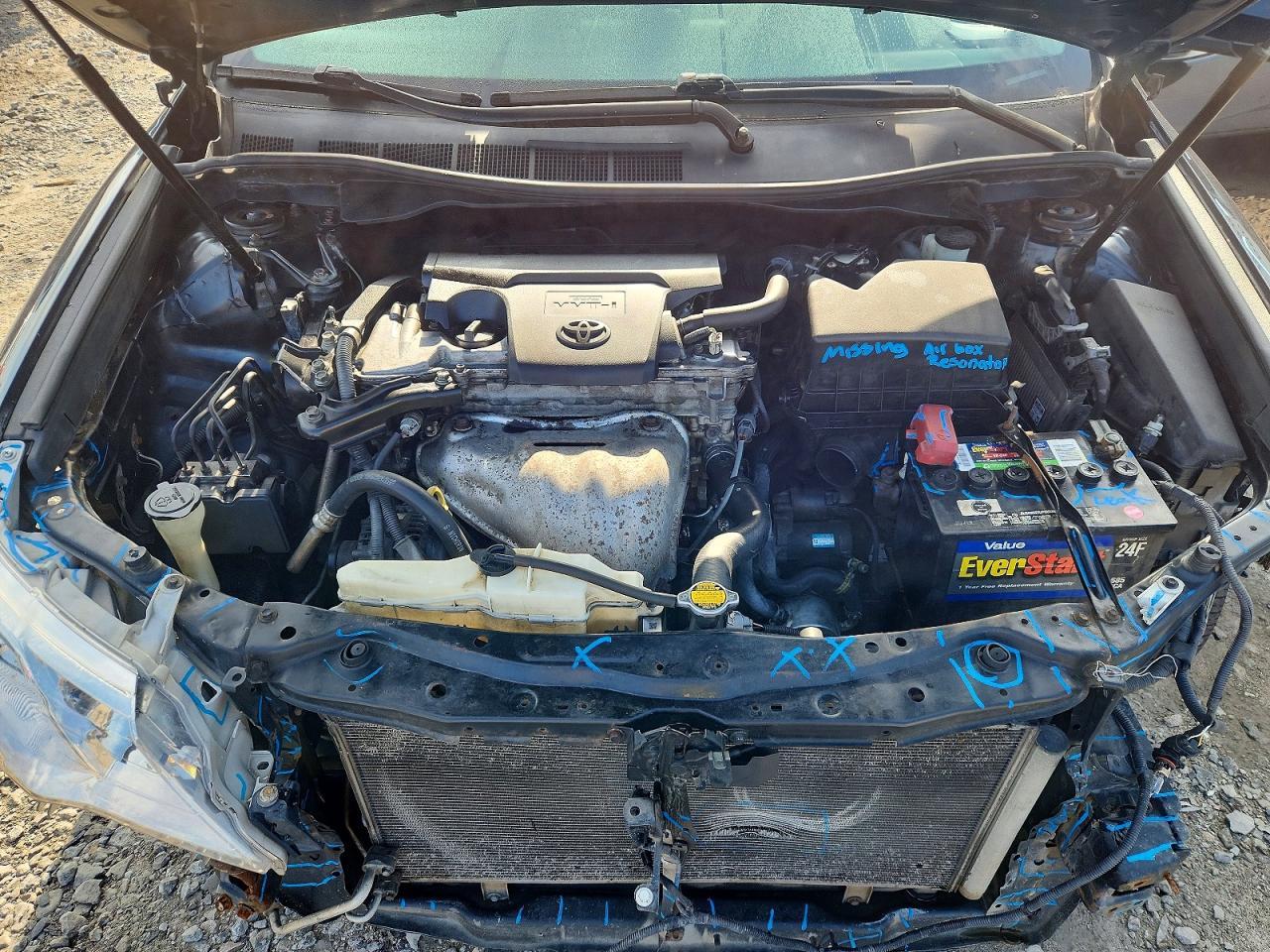 2014 Toyota Camry Le - zdjęcie 11