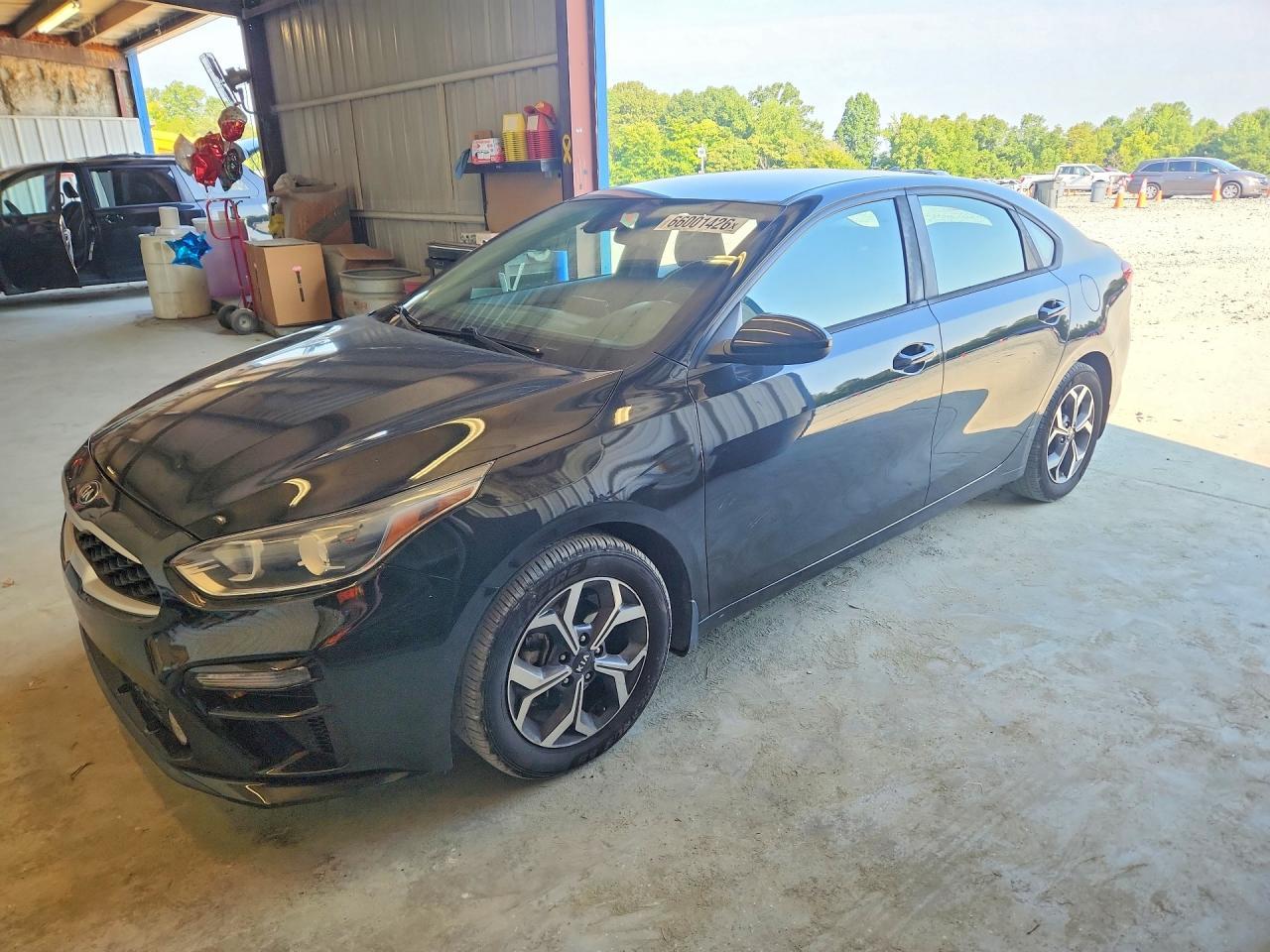 2020 Kia Forte Lxs - zdjęcie główne