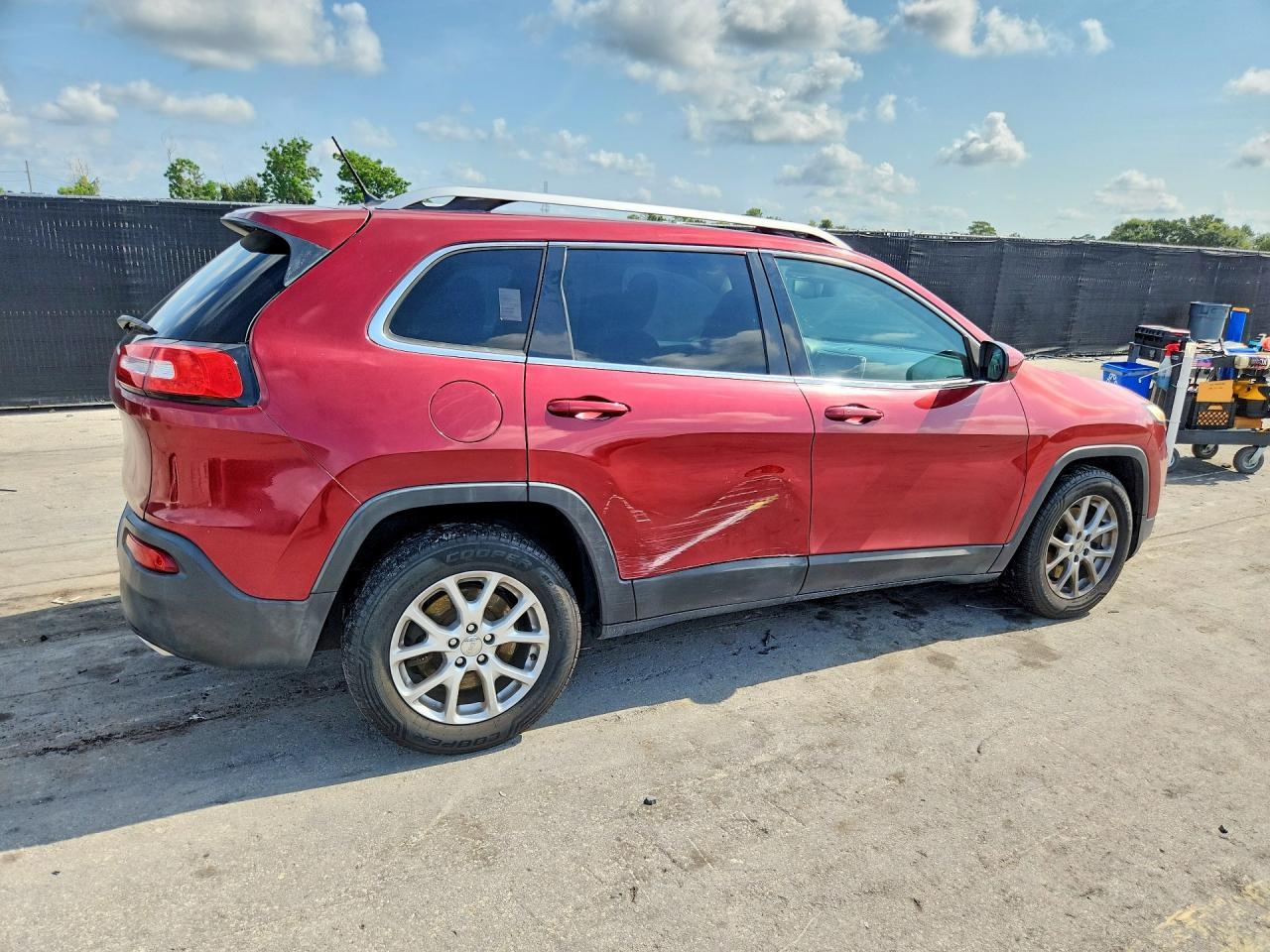 2015 Jeep Cherokee Latitude - zdjęcie 3
