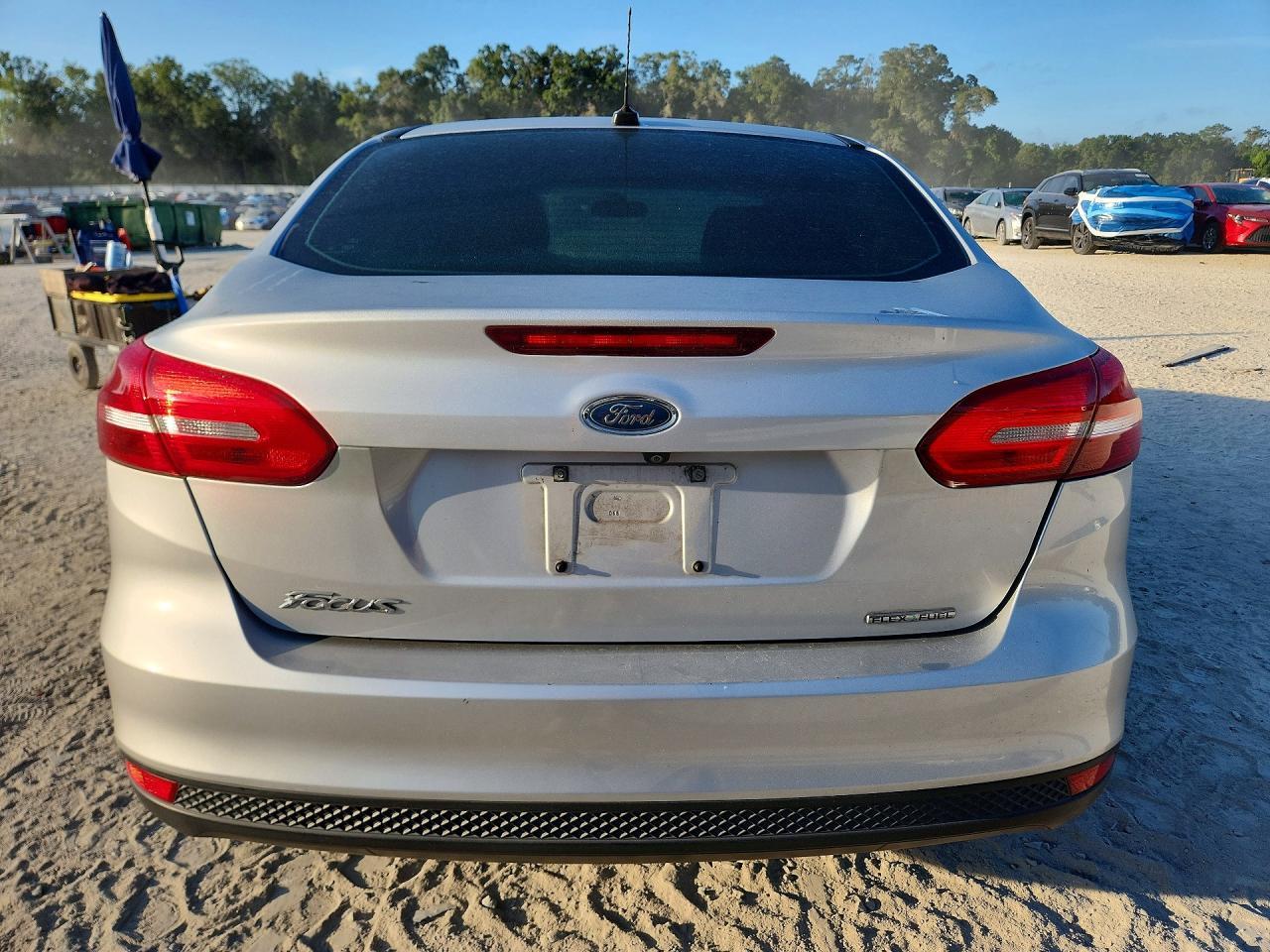 2015 Ford Focus S - zdjęcie 6