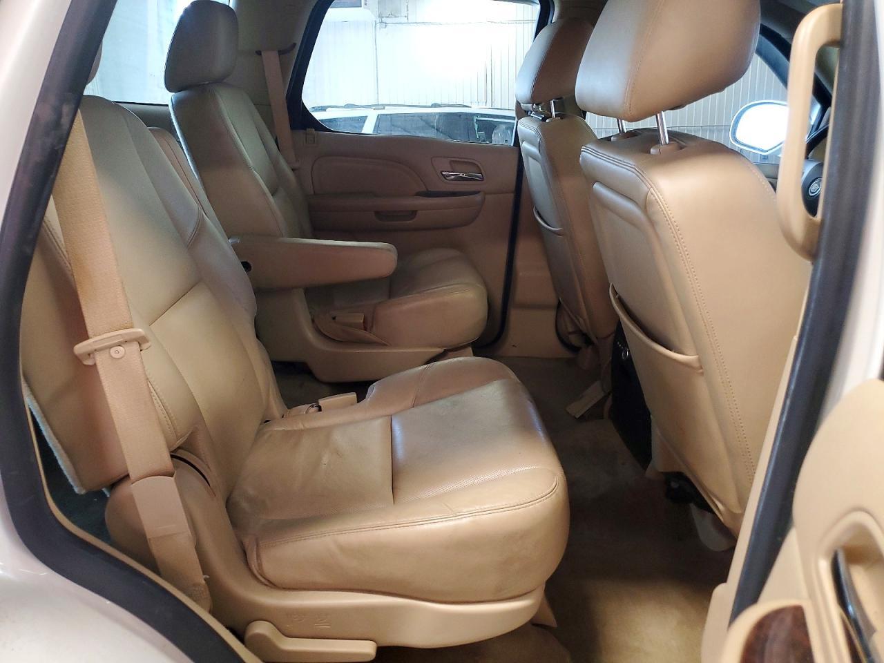 2014 Cadillac Escalade Premium - zdjęcie 11