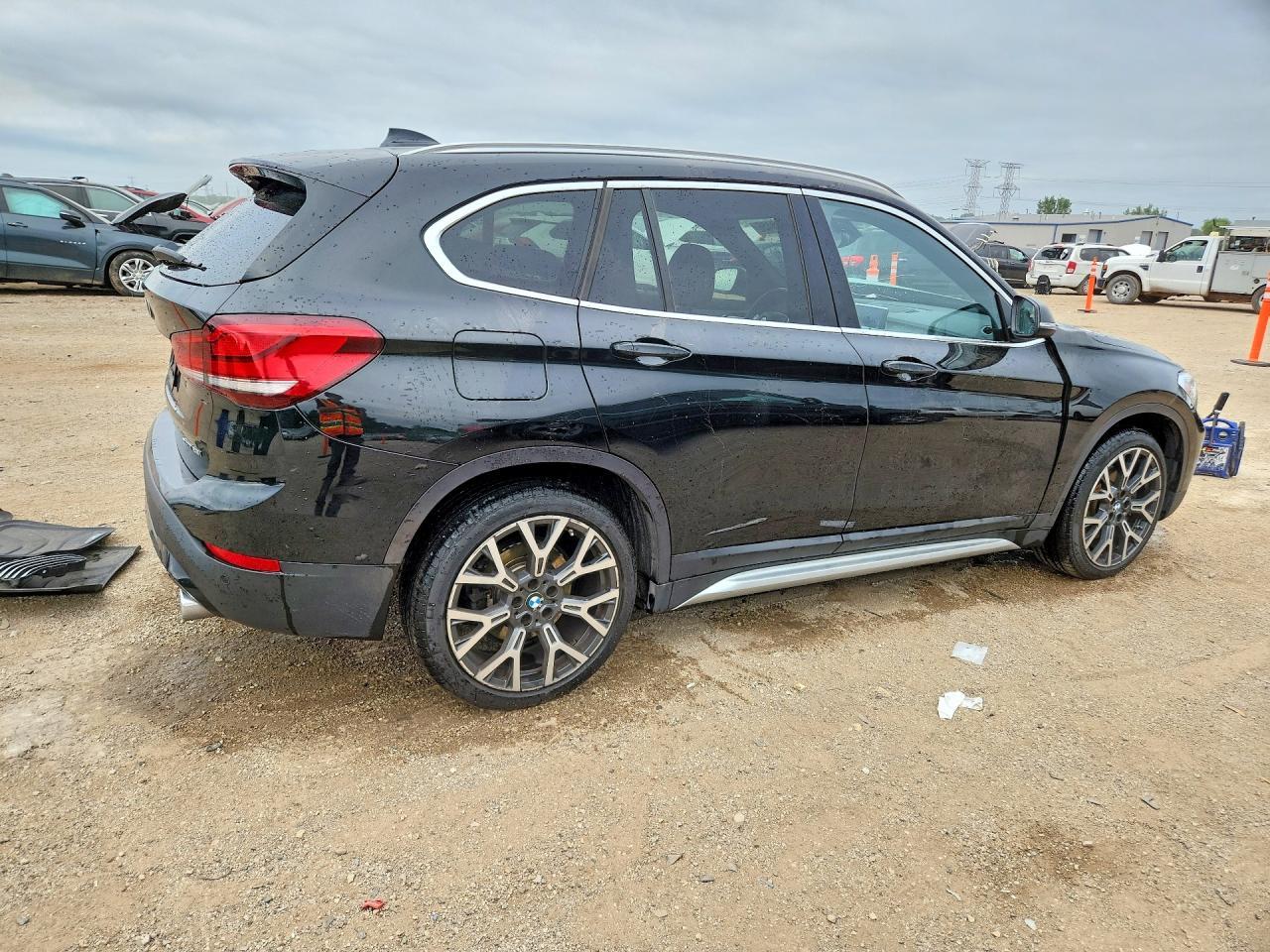 2021 BMW X1 xDrive28I - zdjęcie 3