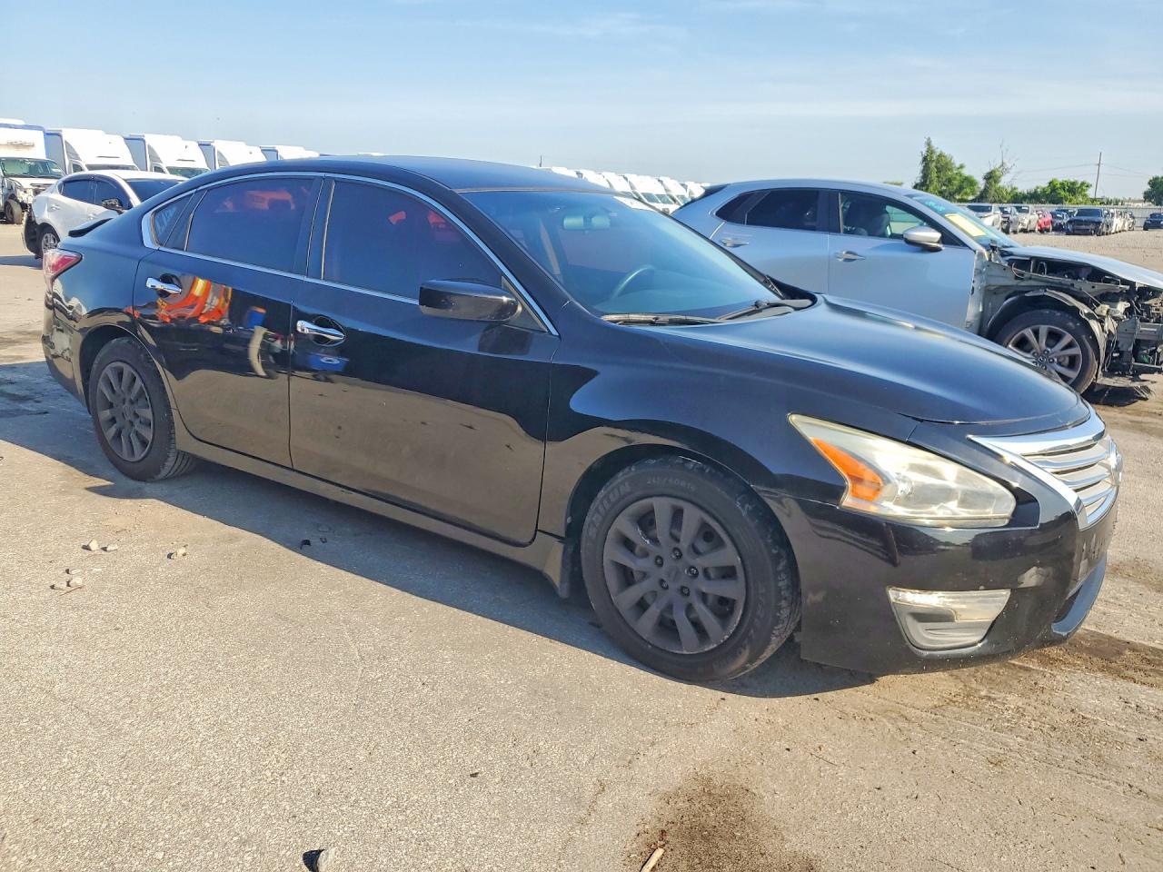 2014 Nissan Altima 2.5 S - zdjęcie 4