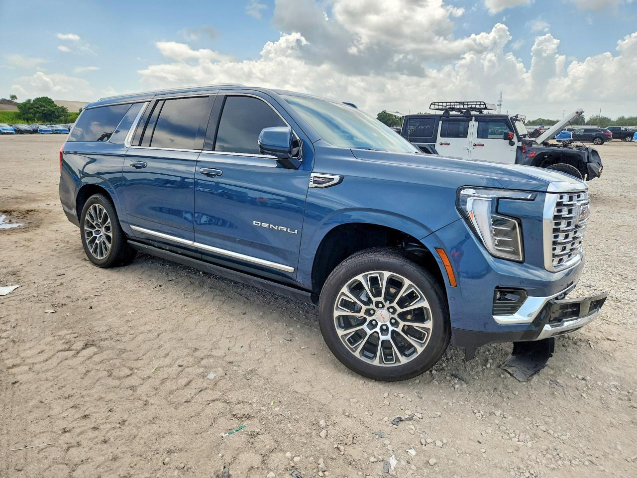 2025 GMC Yukon Xl Denali - zdjęcie 4