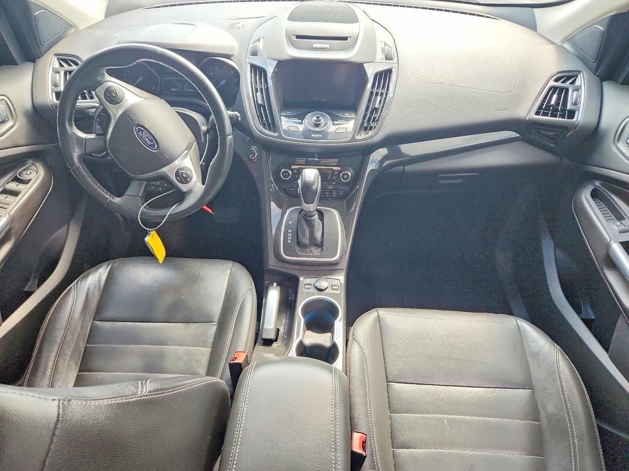 2014 Ford Escape Titanium - zdjęcie 8