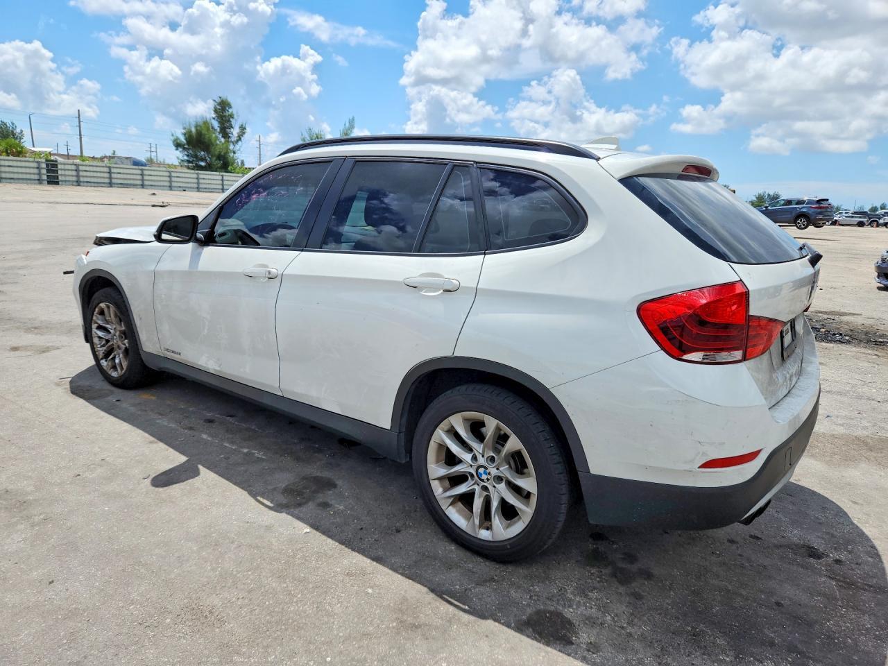 2015 BMW X1 xDrive28I - zdjęcie 2
