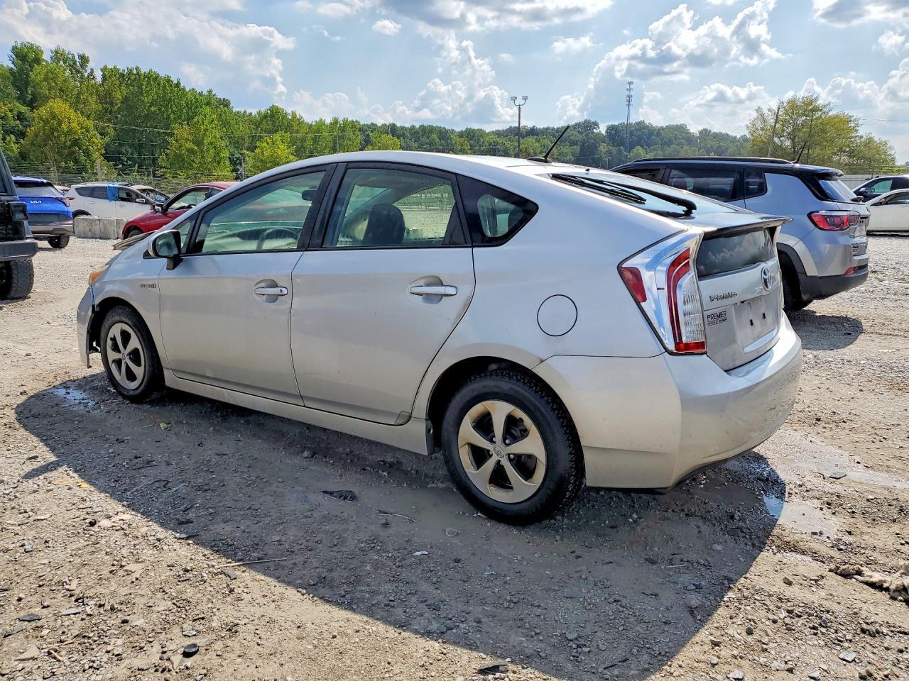 2015 Toyota Prius Three - zdjęcie 2