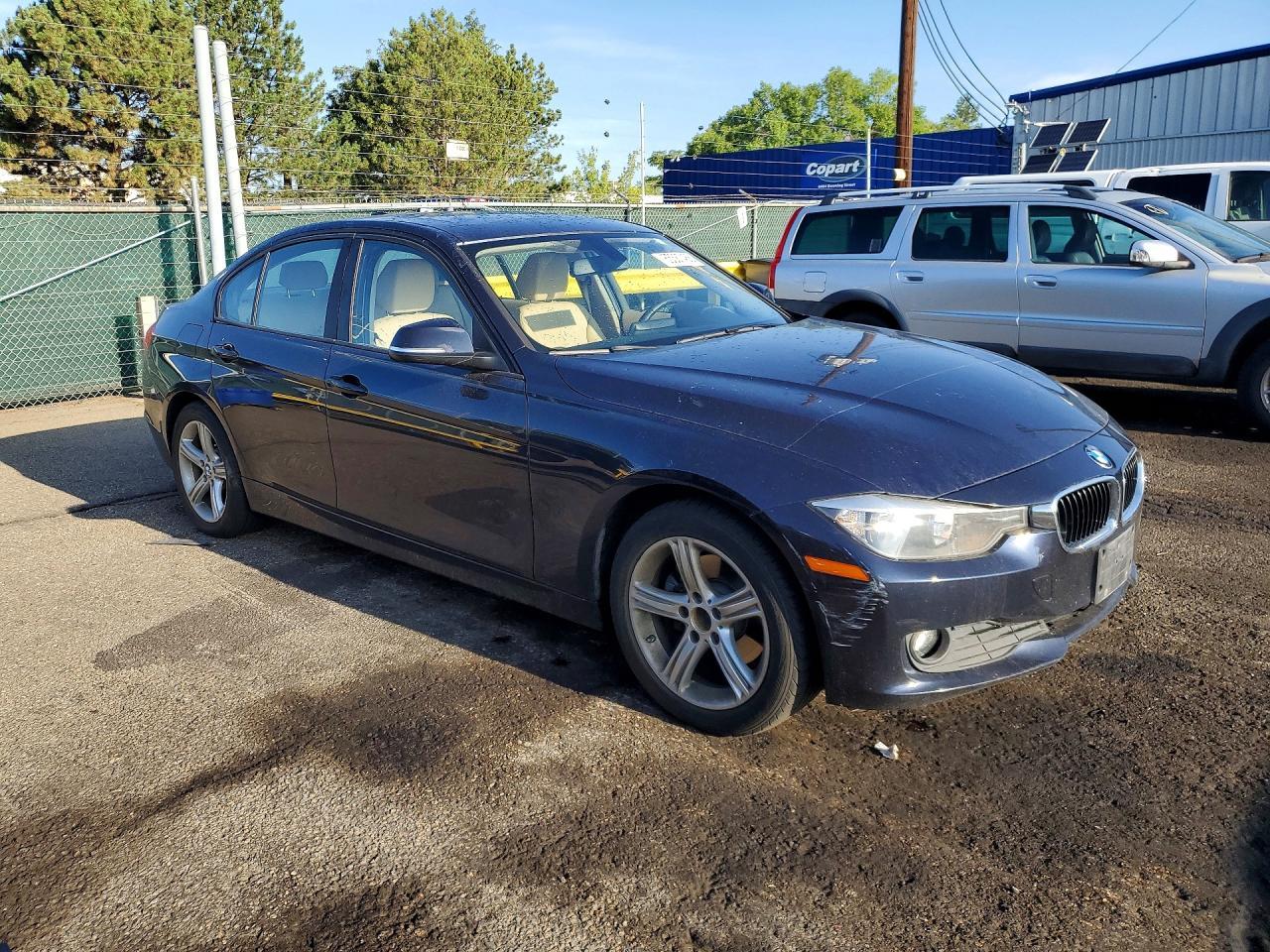 2014 BMW 320 I xDrive - zdjęcie 4