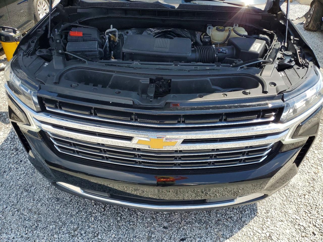 2021 Chevrolet Suburban C1500 Lt - zdjęcie 12
